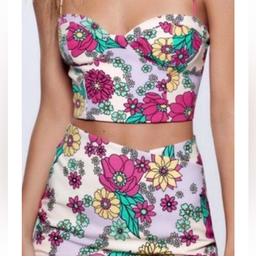 Zara Floral Sleeveless Spaghetti Strap Crop Tank Top Size Medium - Picture 2 of 12